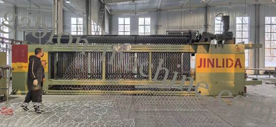 comprar Máquina CNC de malha Gabion de alta velocidade | 60×80 / 80×100 / 100×120 mm | Máquina automática de rede de arame hexagonal para produção de caixa de Gabião fabricação em linha