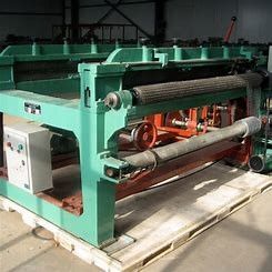 comprar O PVC da agricultura revestiu Bobbin Hexagonal Wire Netting Machine soldado fabricação em linha