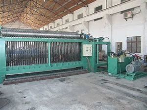 comprar 6 lubrificação centralizada da caixa da barra 2300mm Gabion máquina contínua fabricação em linha