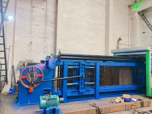 comprar Resistência de corrosão Gabion Mesh Machine, máquina do fio de galinha fabricação em linha